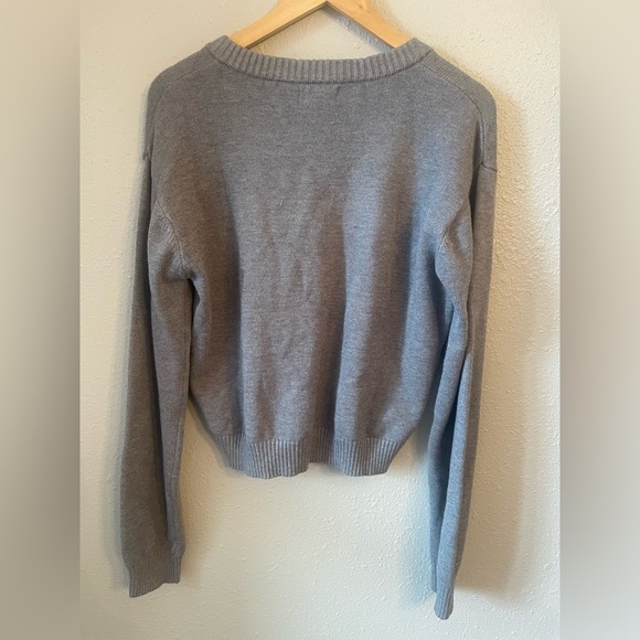 NWT Edikted Comfort Club V Neck Sweater M/L Gray Ribbed Details - Picture 3 of 7
